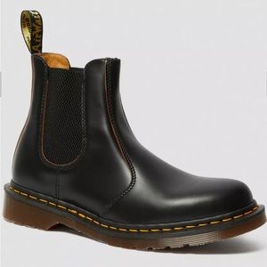 Dr Martens 2976 Vintage Made in England Chelsea Boots
